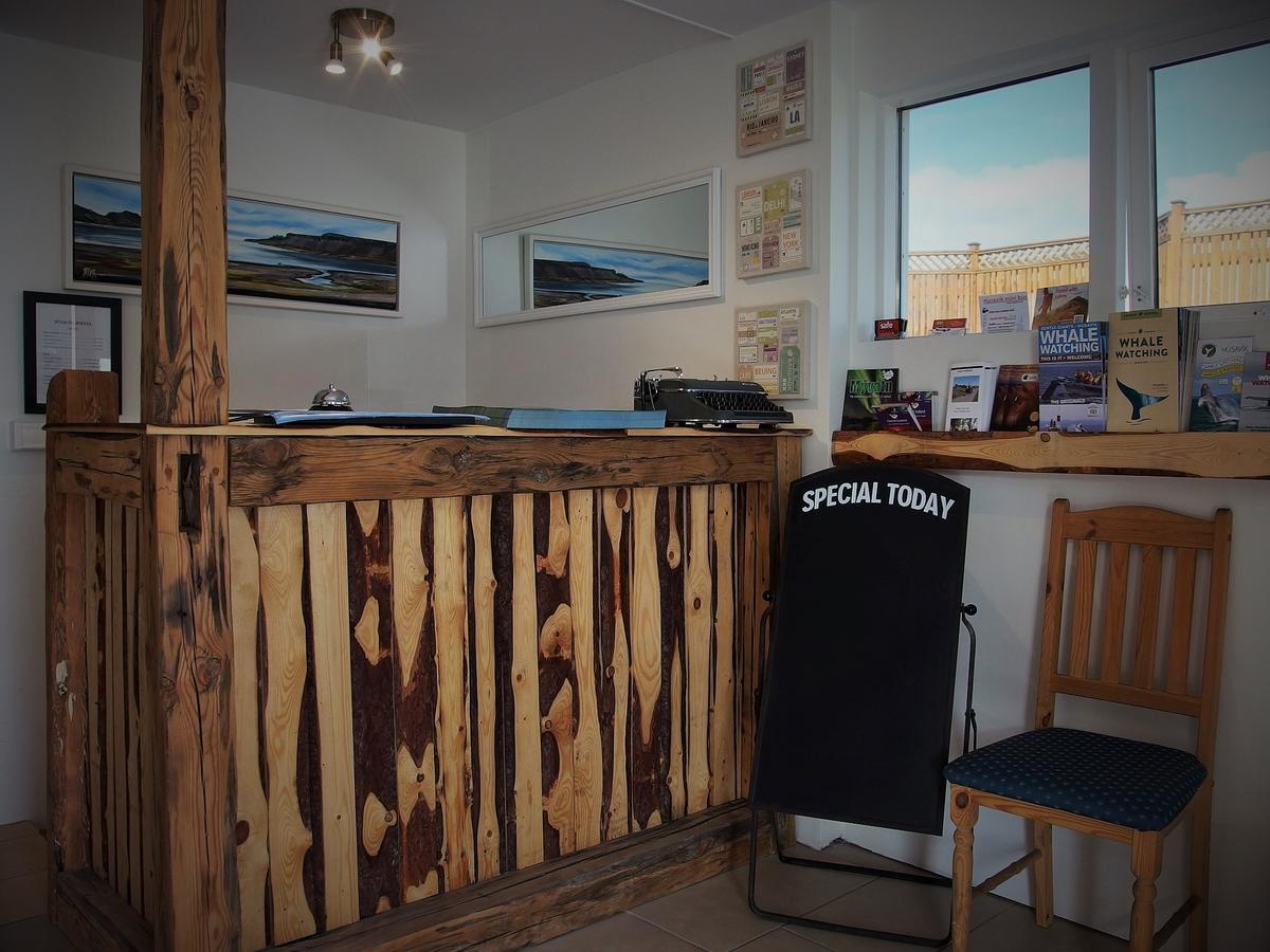 Husavik Hostel Exterior photo